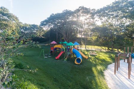 Casa de condomínio para alugar com 270m², 3 quartos e 2 vagas Casa de condomínio para alugar com 270m², 3 quartos e 2 vagasÁrea comum - Playground