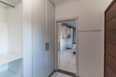 Casa de condomínio para alugar com 270m², 3 quartos e 2 vagas Casa de condomínio para alugar com 270m², 3 quartos e 2 vagasÁrea de Serviço