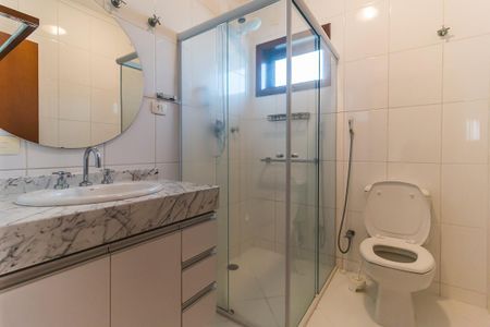 Casa de condomínio para alugar com 270m², 3 quartos e 2 vagas Casa de condomínio para alugar com 270m², 3 quartos e 2 vagasBanheiro