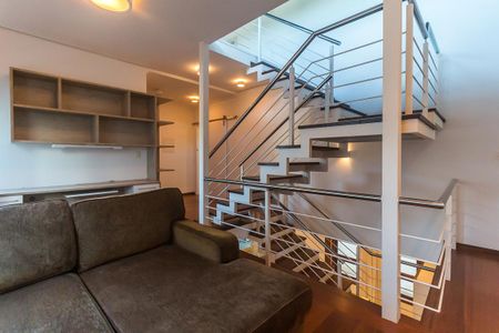 Casa de condomínio para alugar com 270m², 3 quartos e 2 vagas Casa de condomínio para alugar com 270m², 3 quartos e 2 vagasSala 2