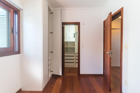 Casa de condomínio para alugar com 270m², 3 quartos e 2 vagas Casa de condomínio para alugar com 270m², 3 quartos e 2 vagasQuarto 2