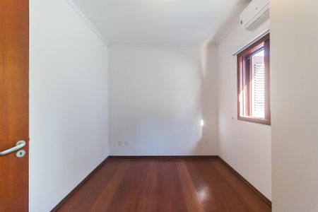 Casa de condomínio para alugar com 270m², 3 quartos e 2 vagas Casa de condomínio para alugar com 270m², 3 quartos e 2 vagasQuarto 2