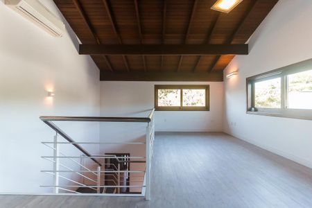 Casa de condomínio para alugar com 270m², 3 quartos e 2 vagas Casa de condomínio para alugar com 270m², 3 quartos e 2 vagasEscritório