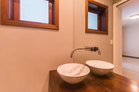 Casa de condomínio para alugar com 270m², 3 quartos e 2 vagas Casa de condomínio para alugar com 270m², 3 quartos e 2 vagasLavabo