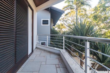Casa de condomínio para alugar com 270m², 3 quartos e 2 vagas Casa de condomínio para alugar com 270m², 3 quartos e 2 vagasVaranda do Quarto 3