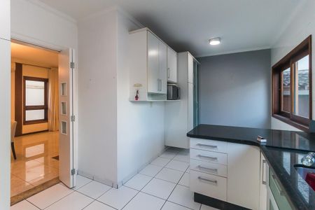 Casa de condomínio para alugar com 270m², 3 quartos e 2 vagas Casa de condomínio para alugar com 270m², 3 quartos e 2 vagasCozinha