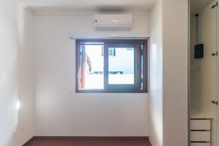 Casa de condomínio para alugar com 270m², 3 quartos e 2 vagas Casa de condomínio para alugar com 270m², 3 quartos e 2 vagasQuarto 2
