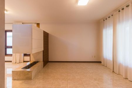 Casa de condomínio para alugar com 270m², 3 quartos e 2 vagas Casa de condomínio para alugar com 270m², 3 quartos e 2 vagasSala 1