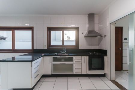 Casa de condomínio para alugar com 270m², 3 quartos e 2 vagas Casa de condomínio para alugar com 270m², 3 quartos e 2 vagasCozinha