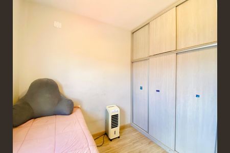 Casa à venda com 72m², 2 quartos e 1 vaga