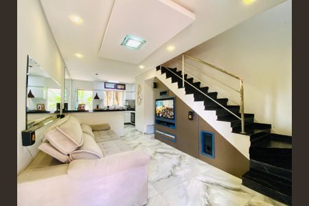 Casa à venda com 2 quartos, 72m² em Jardim Jurupari (Fazendinha), Santana de Parnaíba