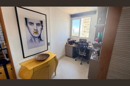 Apartamento à venda com 100m², 2 quartos e 1 vaga