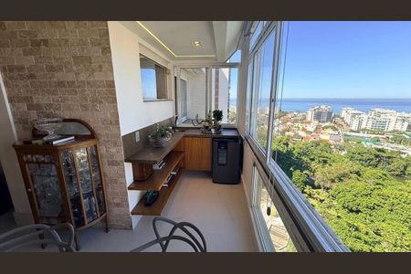 Apartamento à venda com 100m², 2 quartos e 1 vaga