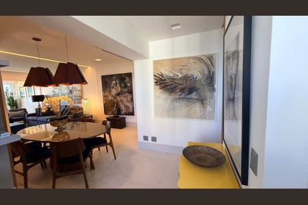 Apartamento à venda com 100m², 2 quartos e 1 vaga