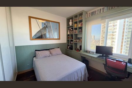 Apartamento à venda com 100m², 2 quartos e 1 vaga