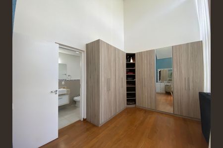Casa de Condomínio à venda com 3 quartos, 270m² em Ingaí, Barueri