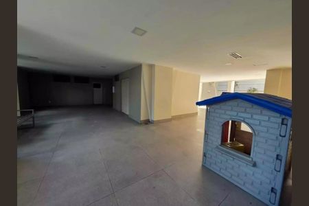 Apartamento à venda com 97m², 2 quartos e 1 vaga