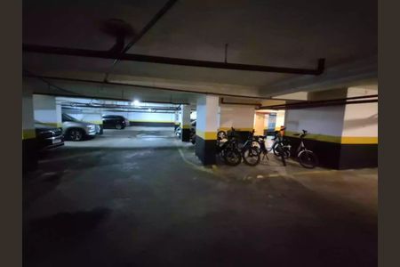 Apartamento à venda com 97m², 2 quartos e 1 vaga