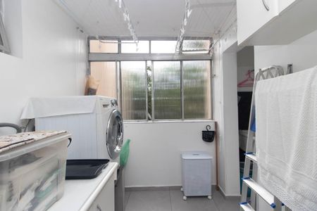 Apartamento à venda com 84m², 3 quartos e 1 vagaÁrea de Serviço
