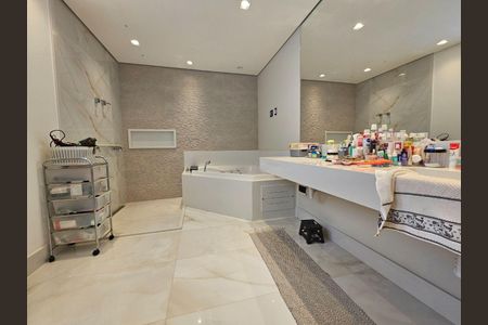 Casa à venda com 440m², 4 quartos e 4 vagas