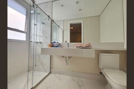 Casa à venda com 440m², 4 quartos e 4 vagas