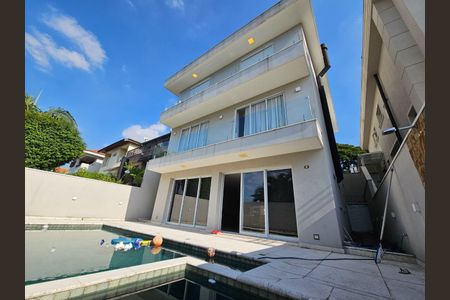 Casa à venda com 440m², 4 quartos e 4 vagas