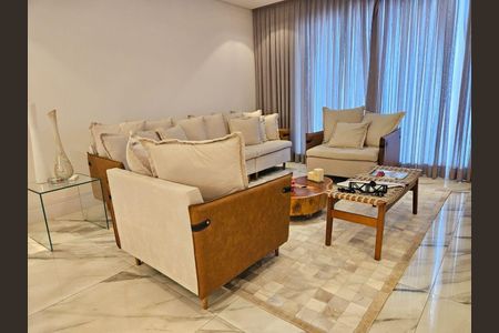 Casa à venda com 440m², 4 quartos e 4 vagas