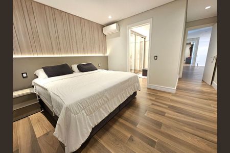 Casa à venda com 440m², 4 quartos e 4 vagas