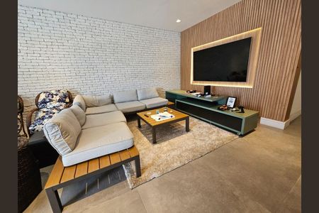 Casa à venda com 440m², 4 quartos e 4 vagas