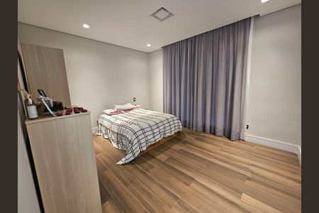 Casa à venda com 440m², 4 quartos e 4 vagas
