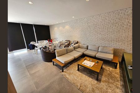 Casa à venda com 440m², 4 quartos e 4 vagas