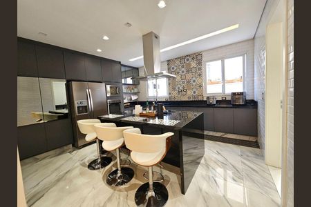 Casa à venda com 440m², 4 quartos e 4 vagas