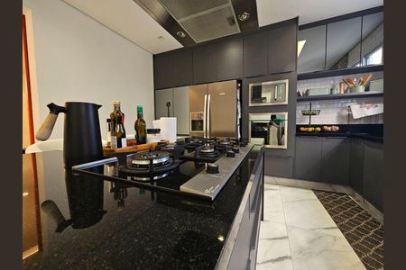 Casa à venda com 440m², 4 quartos e 4 vagas