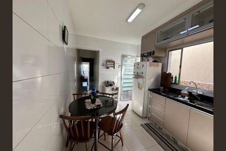 Cozinha de casa à venda com 2 quartos, 144m² em Cidade São Pedro - Gleba A, Santana de Parnaíba