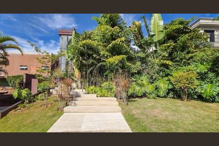 Casa à venda com 537m², 4 quartos e 8 vagas
