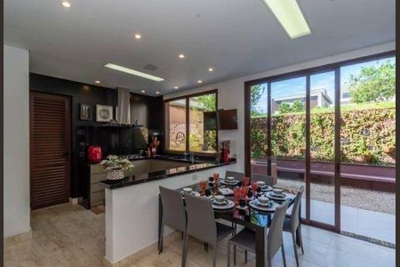 Casa à venda com 537m², 4 quartos e 8 vagas