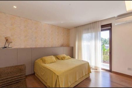 Casa à venda com 537m², 4 quartos e 8 vagas