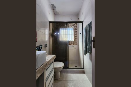 Casa de condomínio à venda com 132m², 2 quartos e sem vaga Casa de condomínio à venda com 132m², 2 quartos e sem vagaBanheiro