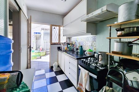 Casa de condomínio à venda com 132m², 2 quartos e sem vaga Casa de condomínio à venda com 132m², 2 quartos e sem vagaCozinha