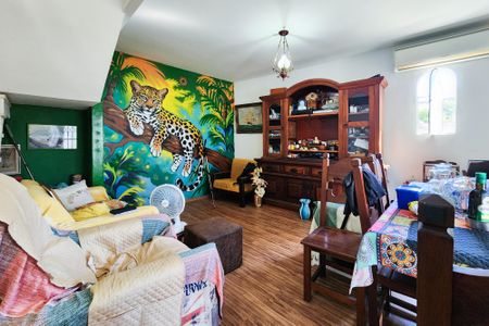 Sala  de casa de condomínio à venda com 2 quartos, 132m² em Tijuca, Rio de Janeiro