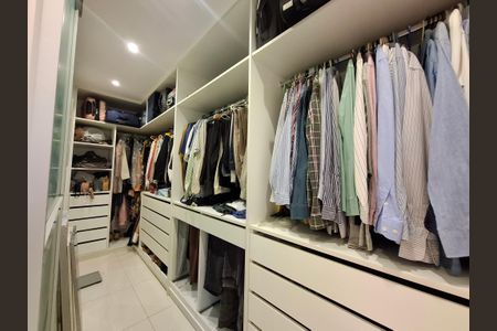 Apartamento para alugar com 110m², 2 quartos e 2 vagasCloset 