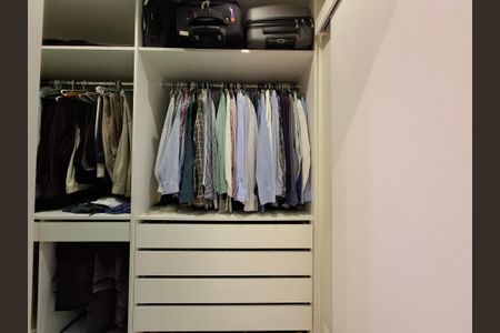 Apartamento para alugar com 110m², 2 quartos e 2 vagasCloset 
