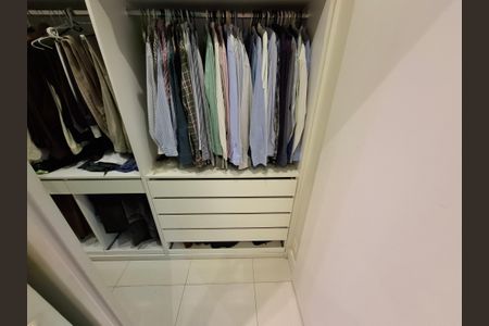 Apartamento para alugar com 110m², 2 quartos e 2 vagasCloset 