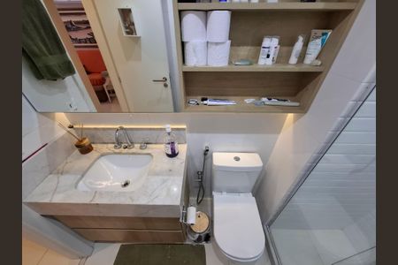 Apartamento para alugar com 110m², 2 quartos e 2 vagasBanheiro 