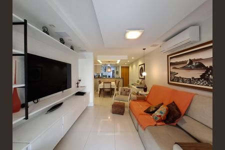 Apartamento para alugar com 110m², 2 quartos e 2 vagasSala