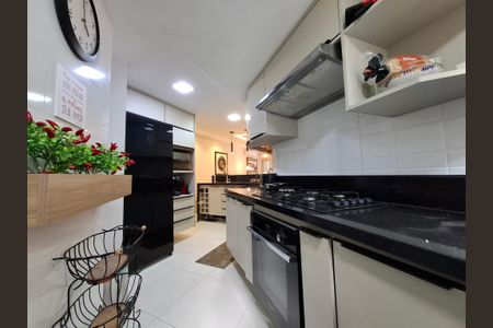 Apartamento para alugar com 110m², 2 quartos e 2 vagasCozinha 