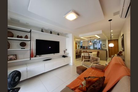 Apartamento para alugar com 110m², 2 quartos e 2 vagasSala