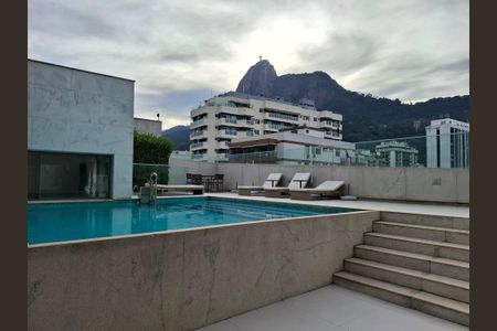 Apartamento para alugar com 110m², 2 quartos e 2 vagasÁrea comum- Piscina 