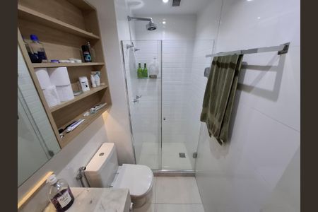 Apartamento para alugar com 110m², 2 quartos e 2 vagasBanheiro 