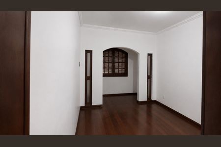 Casa para alugar com 540m², 5 quartos e 5 vagas Casa para alugar com 540m², 5 quartos e 5 vagasQuarto 4